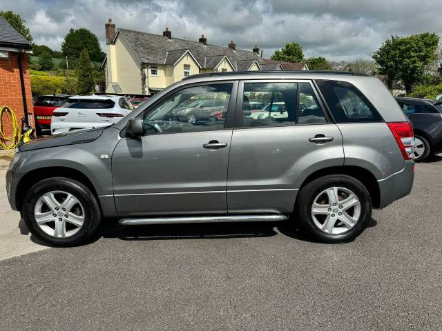 Suzuki Grand Vitara 2.0 16v 5dr - MOT UNTIL MAY 2025 Estate Petrol Grey