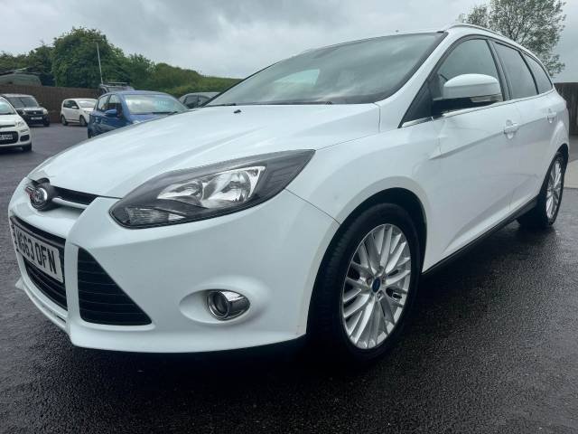 Ford Focus 1.0 125 EcoBoost Zetec 5dr Estate Estate Petrol White