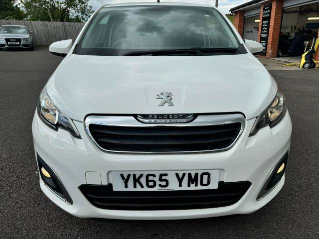 Peugeot 108 1.2 PureTech Allure 3dr Hatchback Petrol White