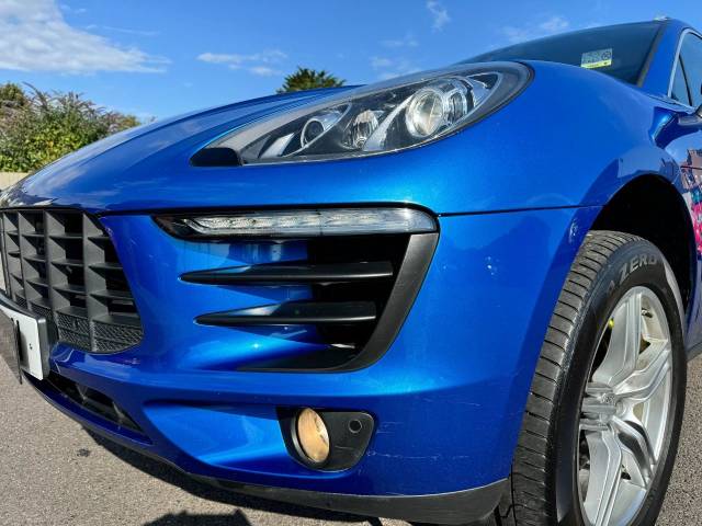 Porsche Macan 3.0 S Diesel 5dr PDK (£8067 OF OPTIONAL EXTRAS) Estate Diesel Blue