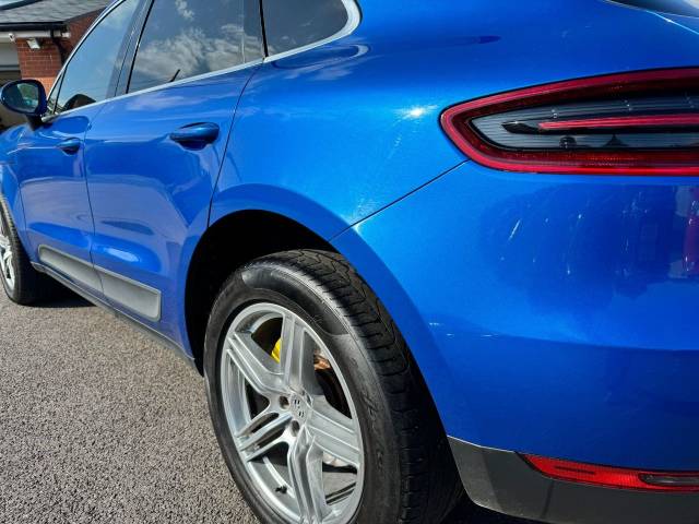 Porsche Macan 3.0 S Diesel 5dr PDK (£8067 OF OPTIONAL EXTRAS) Estate Diesel Blue