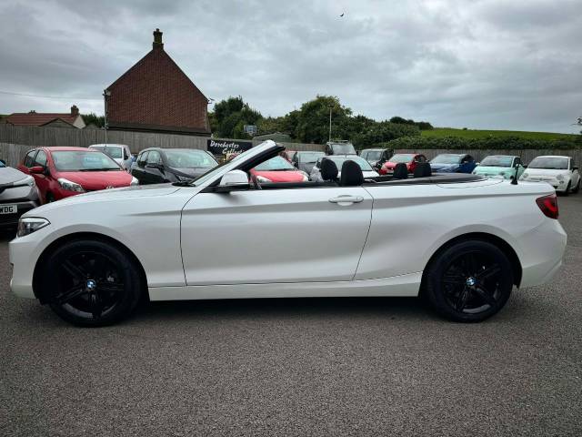 BMW 2 Series 2.0 220d Sport 2dr Convertible Diesel White