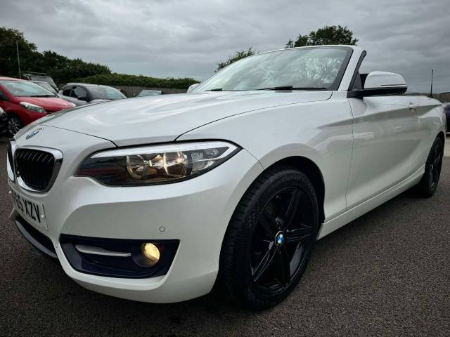 BMW 2 Series 2.0 220d Sport 2dr Convertible Diesel White