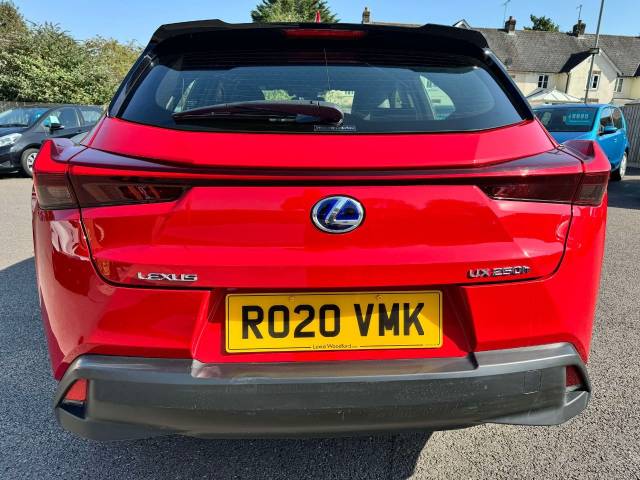 Lexus Ux 250h 2.0 5dr CVT [without Nav] Estate Petrol / Electric Hybrid Red