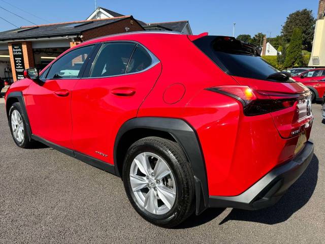 Lexus Ux 250h 2.0 5dr CVT [without Nav] Estate Petrol / Electric Hybrid Red