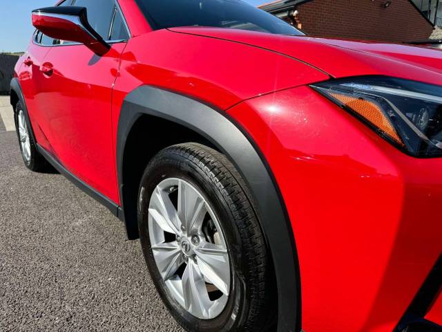 Lexus Ux 250h 2.0 5dr CVT [without Nav] Estate Petrol / Electric Hybrid Red