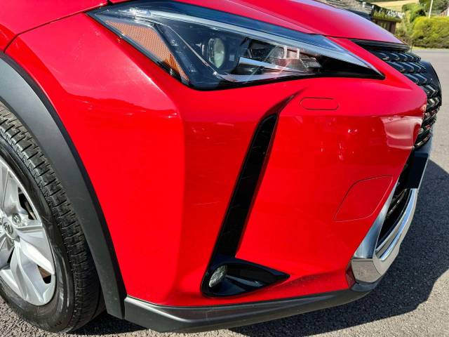 Lexus Ux 250h 2.0 5dr CVT [without Nav] Estate Petrol / Electric Hybrid Red