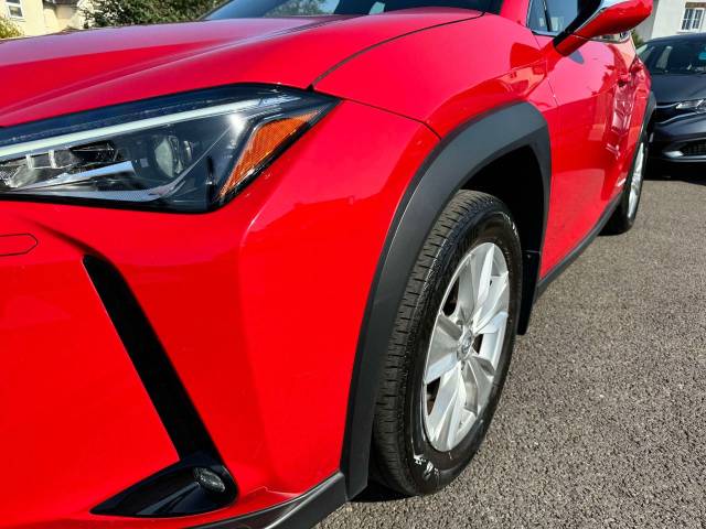 Lexus Ux 250h 2.0 5dr CVT [without Nav] Estate Petrol / Electric Hybrid Red