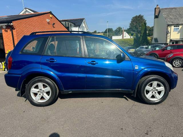 Toyota Rav-4 2.0 D-4D XT4 5dr Estate Diesel Blue