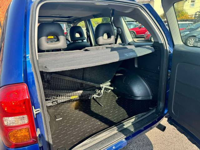 Toyota Rav-4 2.0 D-4D XT4 5dr Estate Diesel Blue