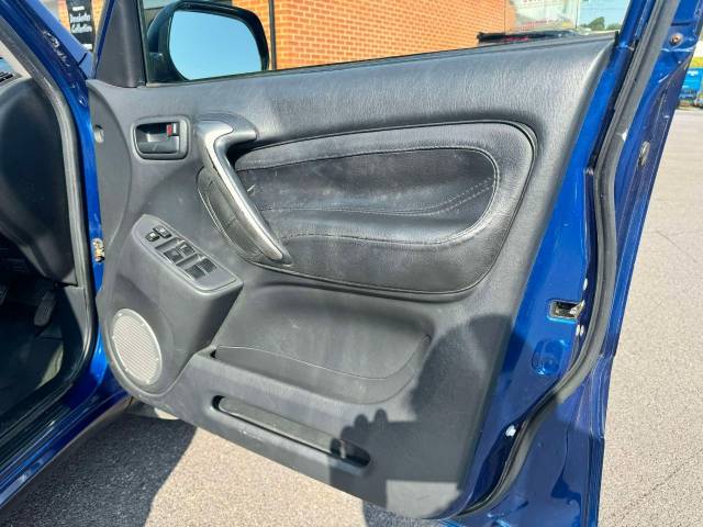 Toyota Rav-4 2.0 D-4D XT4 5dr Estate Diesel Blue