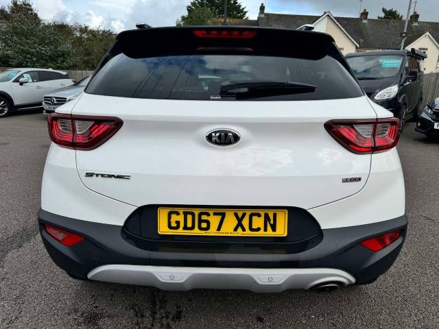 Kia Stonic 1.0T GDi First Edition 5dr Hatchback Petrol White