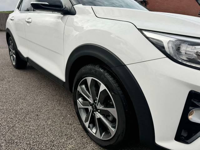 Kia Stonic 1.0T GDi First Edition 5dr Hatchback Petrol White