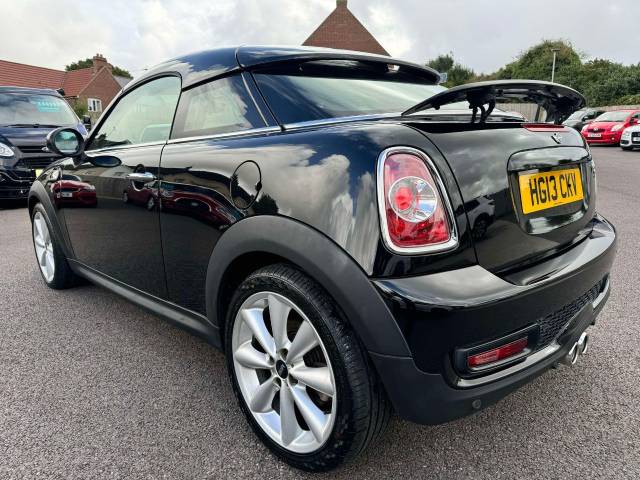 Mini Coupe 2.0 Cooper S D 3dr Coupe Diesel Black