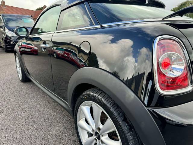 Mini Coupe 2.0 Cooper S D 3dr Coupe Diesel Black