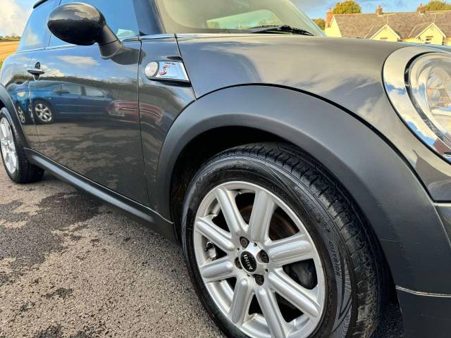 Mini Hatchback 2.0 Cooper S D 3dr Hatchback Diesel Grey