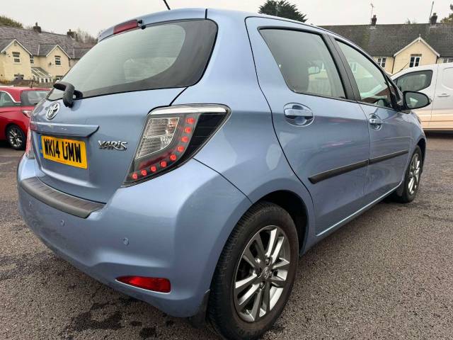 Toyota Yaris 1.33 VVT-i Icon+ 5dr Hatchback Petrol Blue