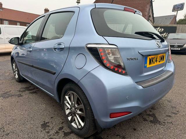 Toyota Yaris 1.33 VVT-i Icon+ 5dr Hatchback Petrol Blue