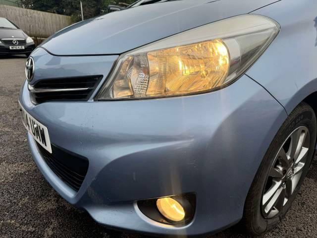 Toyota Yaris 1.33 VVT-i Icon+ 5dr Hatchback Petrol Blue