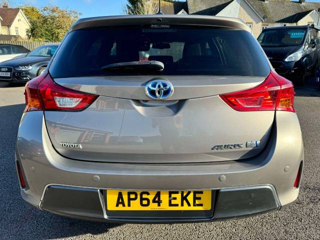 Toyota Auris 1.8 VVTi Hybrid Excel 5dr CVT Auto Hatchback Petrol / Electric Hybrid Bronze