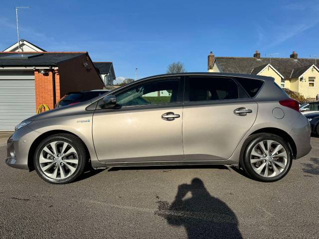 Toyota Auris 1.8 VVTi Hybrid Excel 5dr CVT Auto Hatchback Petrol / Electric Hybrid Bronze