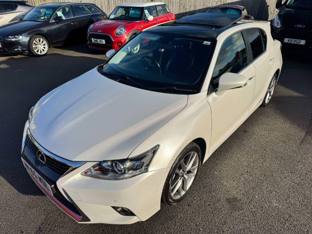 Lexus CT 200h 1.8 Advance Plus 5dr CVT Auto Hatchback Petrol / Electric Hybrid White/black