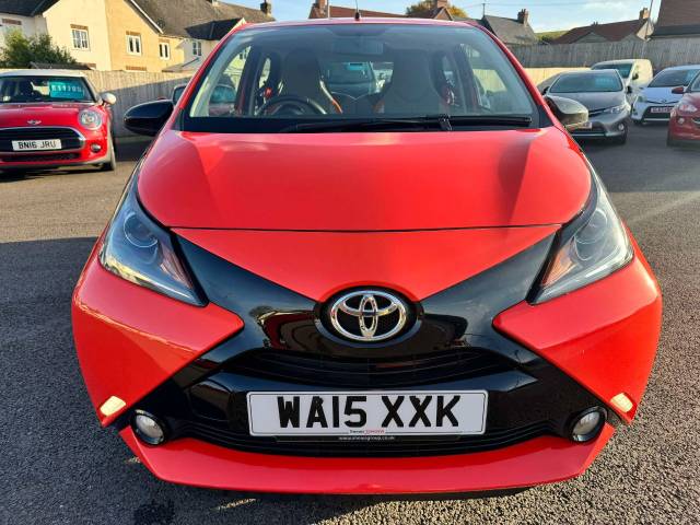 Toyota Aygo 1.0 VVT-i X-Cite 5dr x-shift Hatchback Petrol Orange