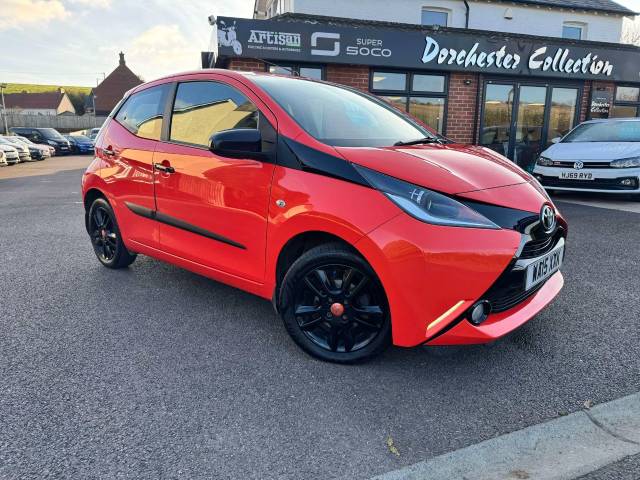 Toyota Aygo 1.0 VVT-i X-Cite 5dr x-shift Hatchback Petrol Orange