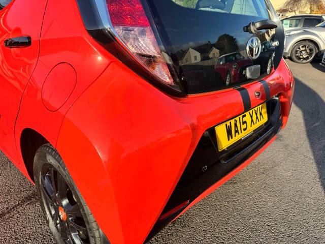 Toyota Aygo 1.0 VVT-i X-Cite 5dr x-shift Hatchback Petrol Orange