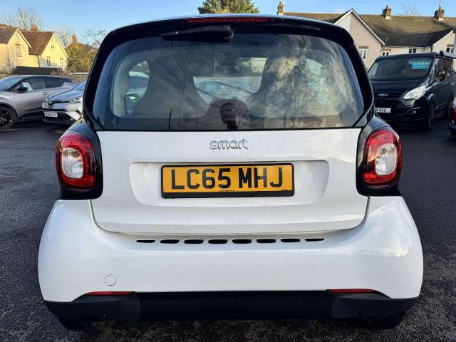 Smart Fortwo Coupe 1.0 Passion 2dr Auto Coupe Petrol White