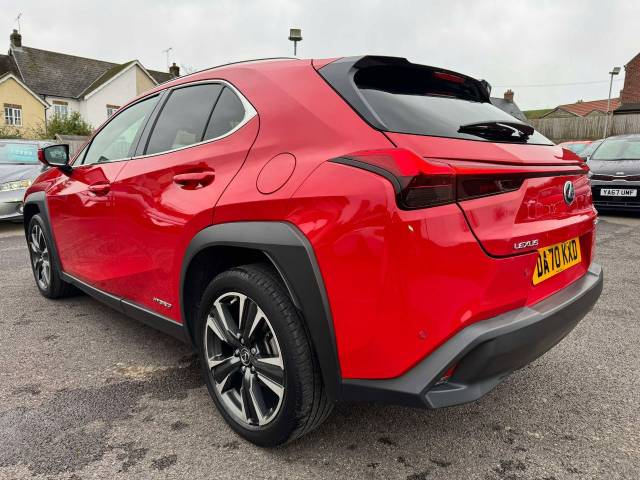 Lexus Ux 250h 2.0 5dr CVT (PREMIUM PACK) Estate Petrol / Electric Hybrid Red