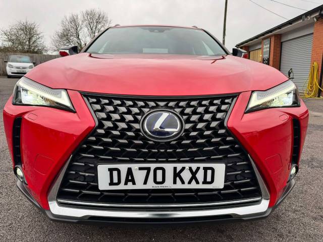 Lexus Ux 250h 2.0 5dr CVT (PREMIUM PACK) Estate Petrol / Electric Hybrid Red