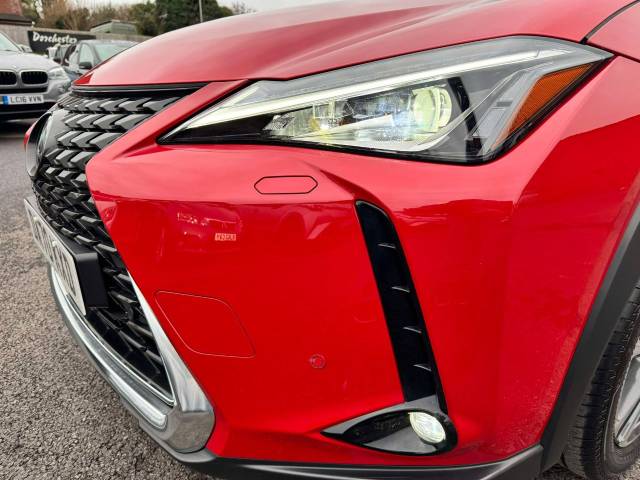 Lexus Ux 250h 2.0 5dr CVT (PREMIUM PACK) Estate Petrol / Electric Hybrid Red