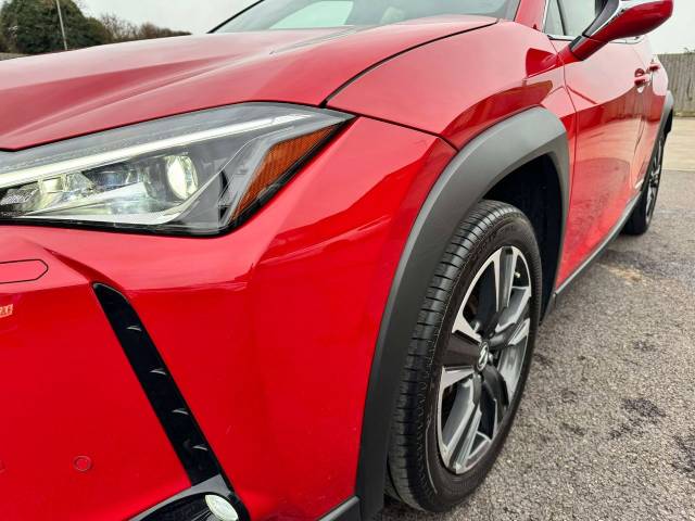 Lexus Ux 250h 2.0 5dr CVT (PREMIUM PACK) Estate Petrol / Electric Hybrid Red