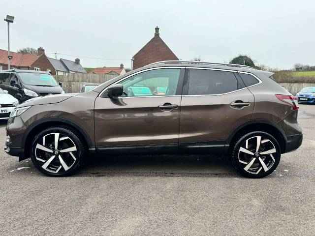 Nissan Qashqai 1.3 DiG-T 160 [157] N-Motion 5dr DCT Hatchback Petrol Bronze